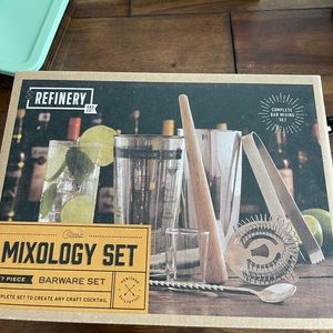 Drink mixer set/ Barware. Brand new and never opened.